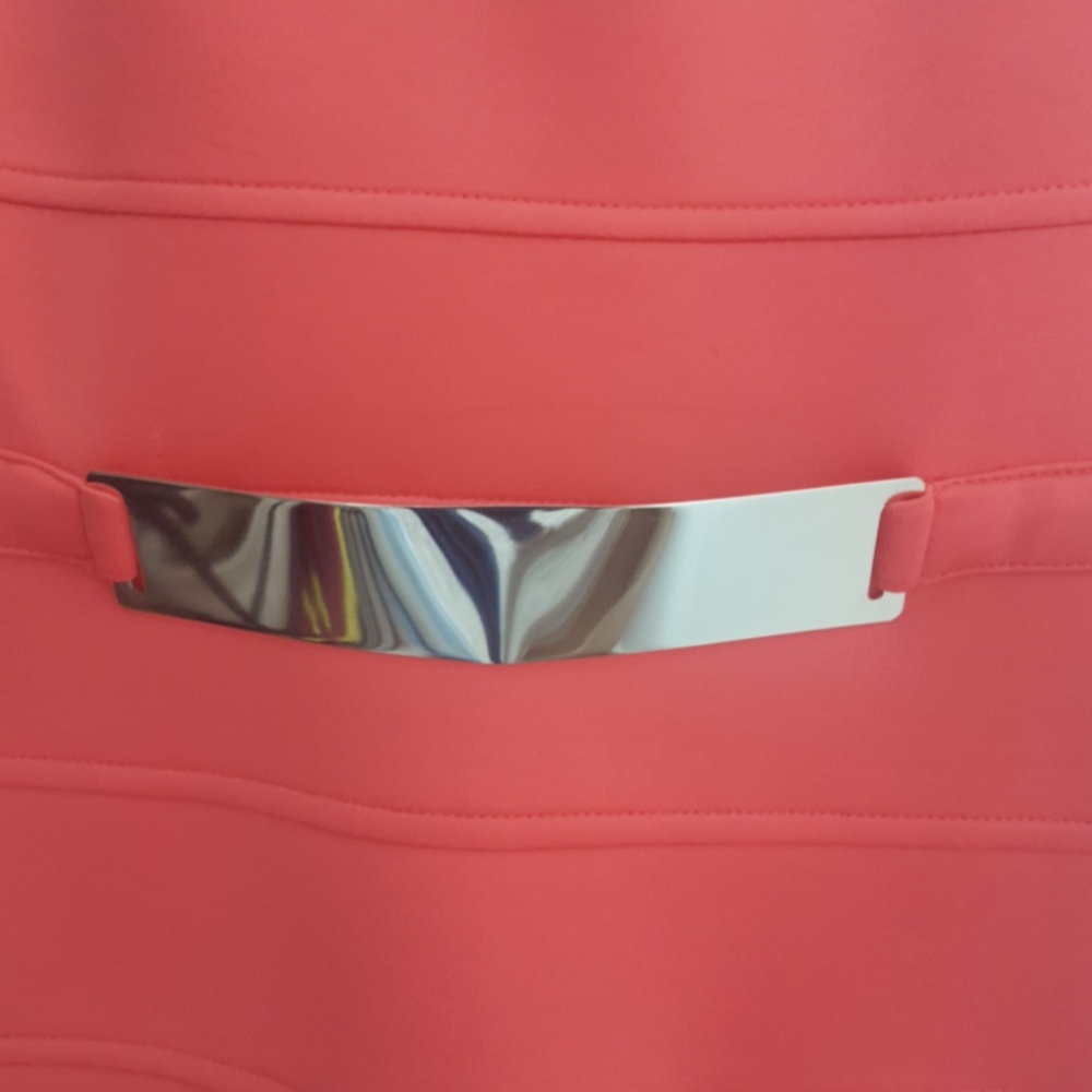 Dress - Picture 2 of 3